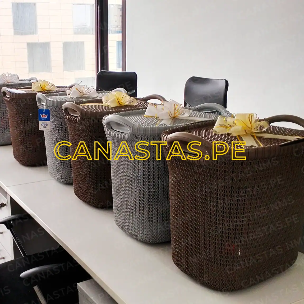 Canasta de navidad corporativa para empresas en Perú